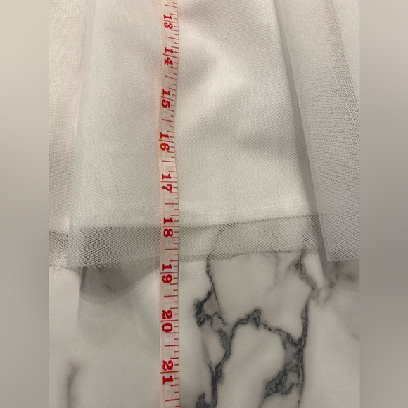 Girls size 10 flower girl or first communion dress made by Newberry - Picture 7 of 16